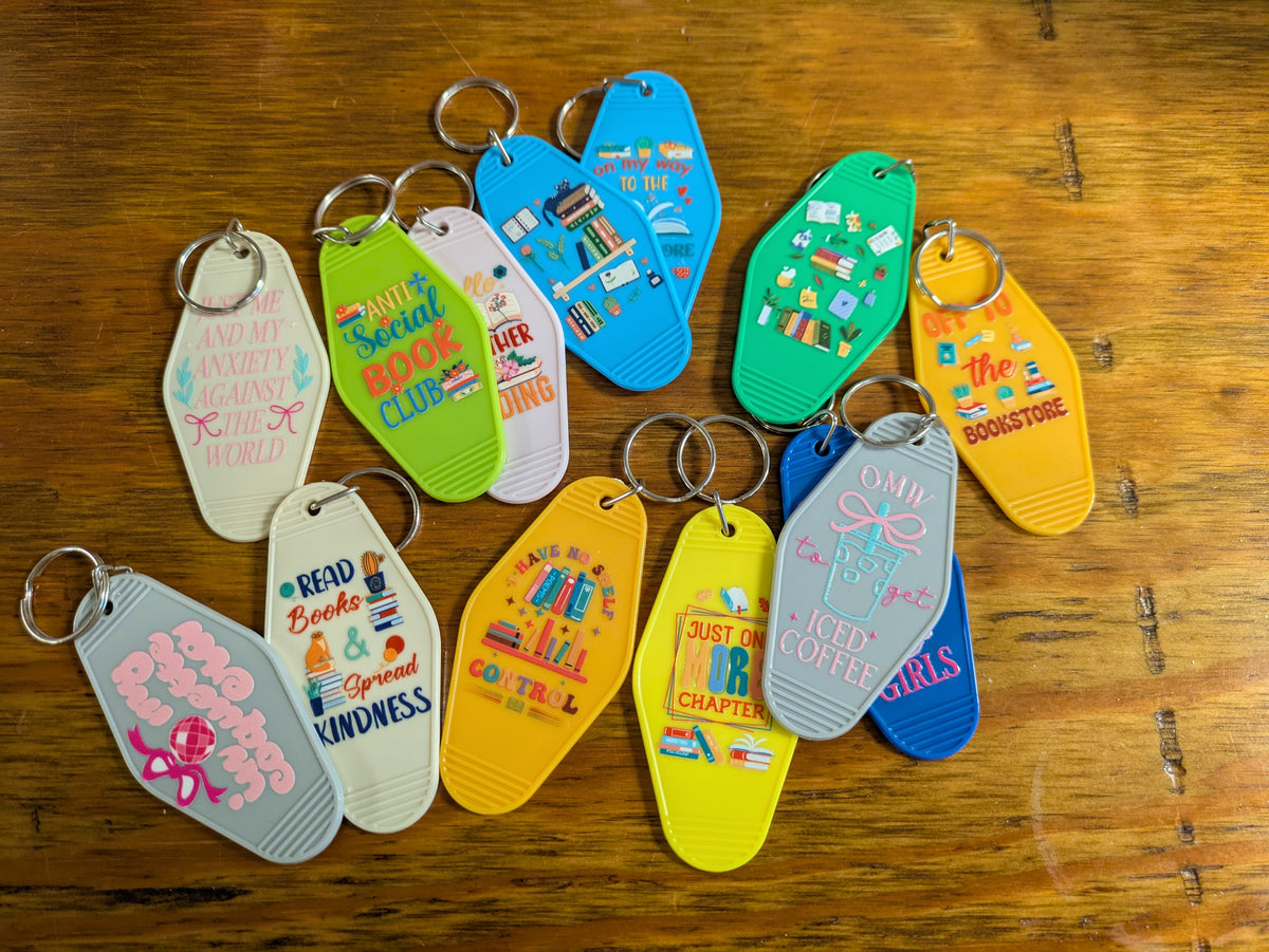 Keychain Hotel Style - The Book Wyrm