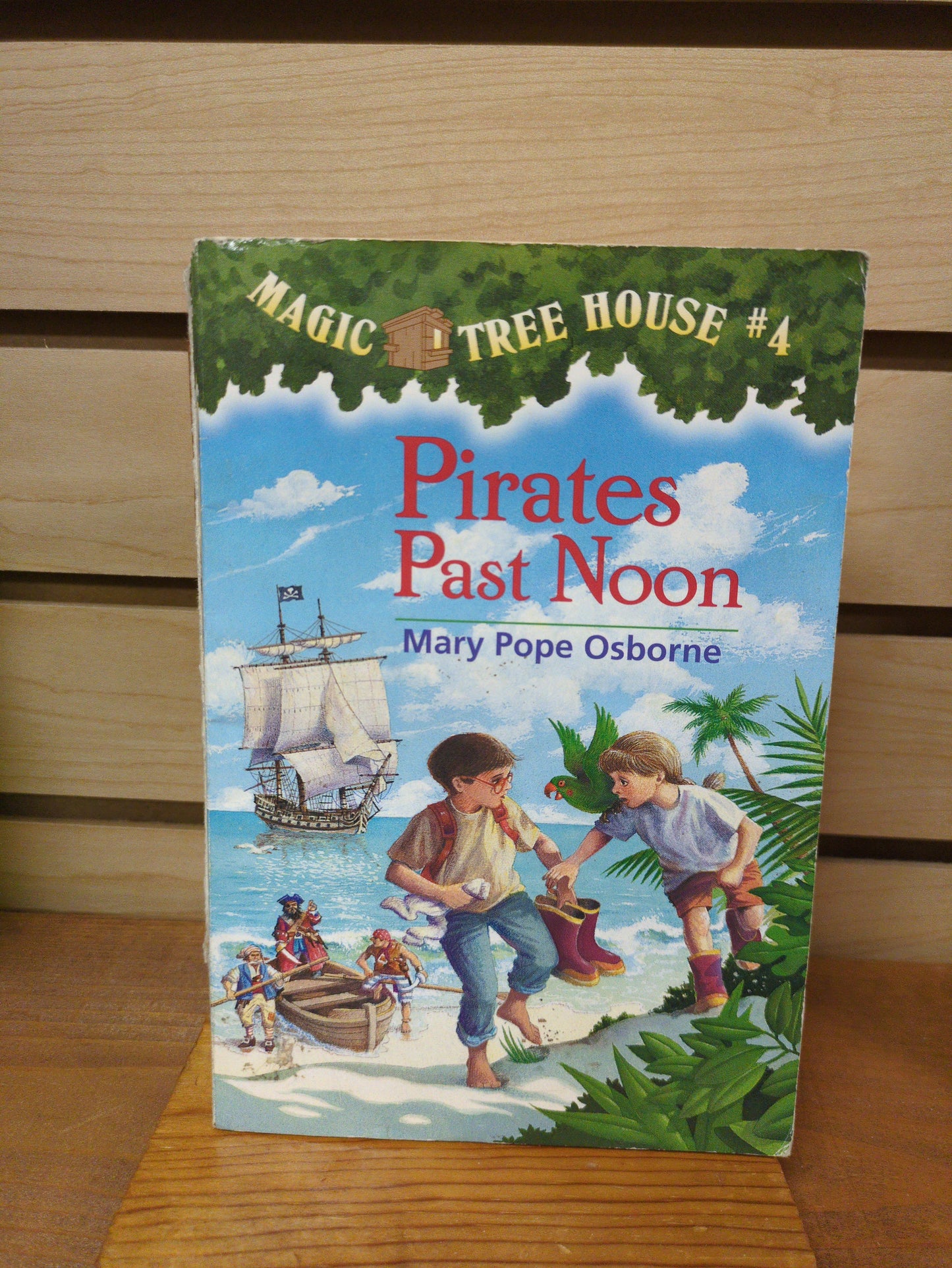 Pirates Past Noon (Magic Tree House, No. 4)