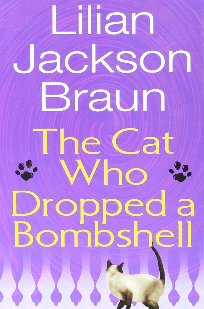 The Cat Who Dropped a Bombshell, Large Print Edition cover image