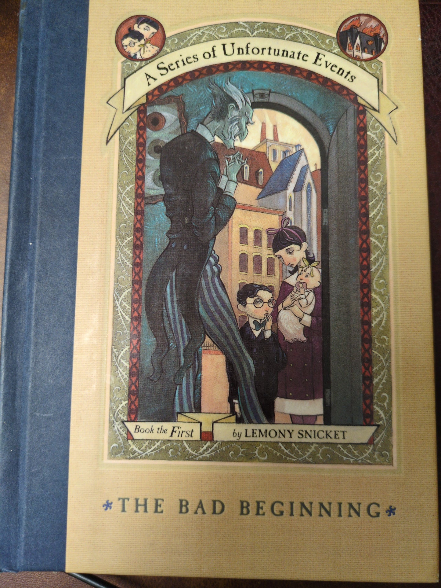 The Bad Beginning (A Series of Unfortunate Events Book One)